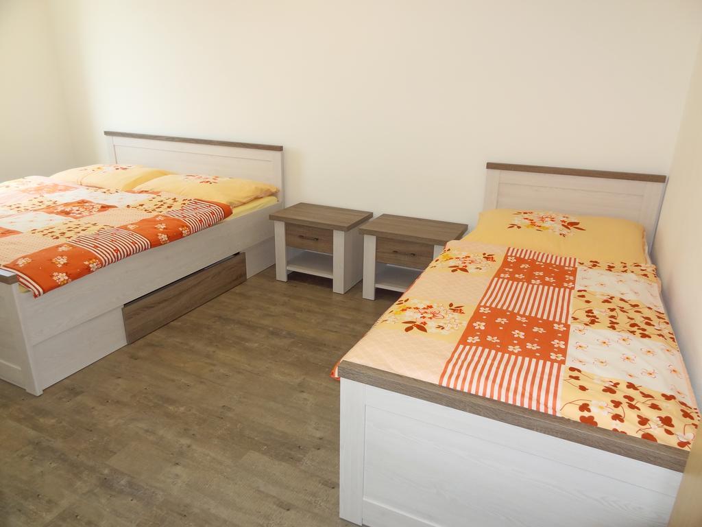 Apartmany Starovice Exterior photo